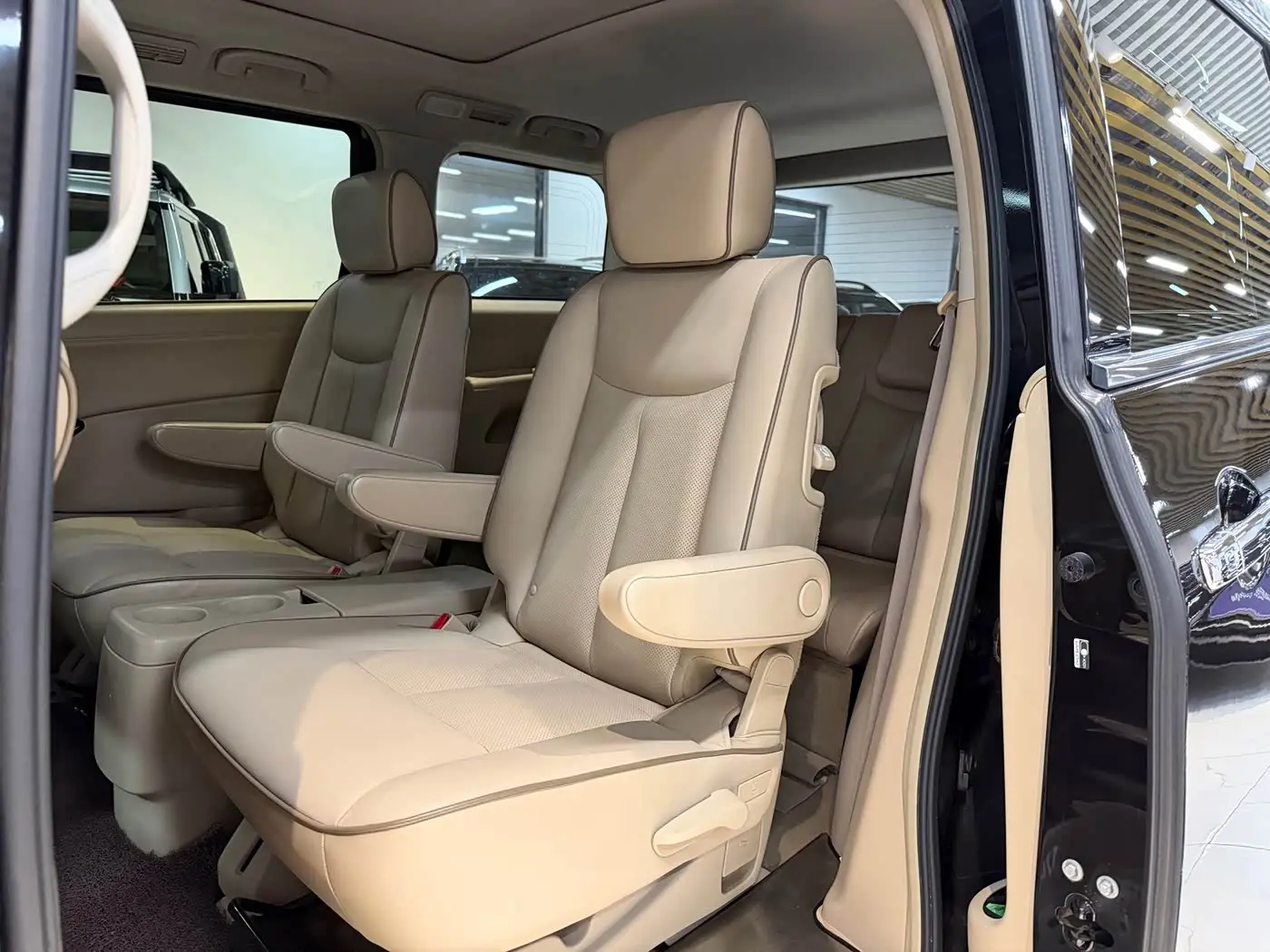 Nissan Quest 2016 — Şəkil 12/20