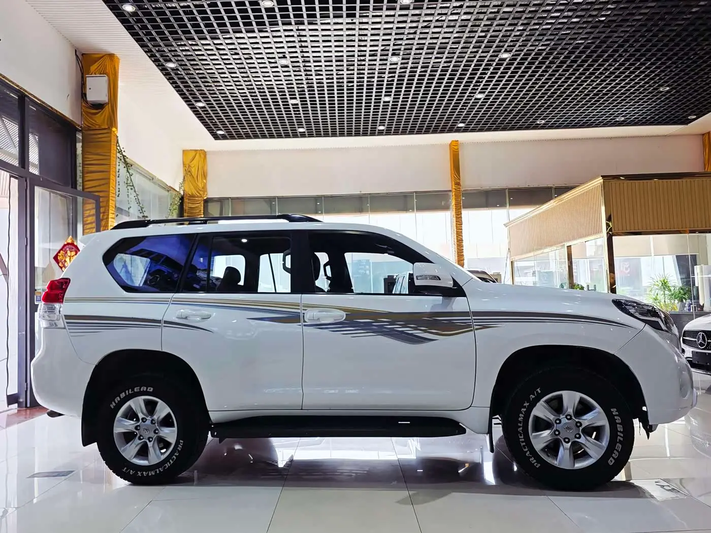 Toyota Prado 2012 — Şəkil 4/16