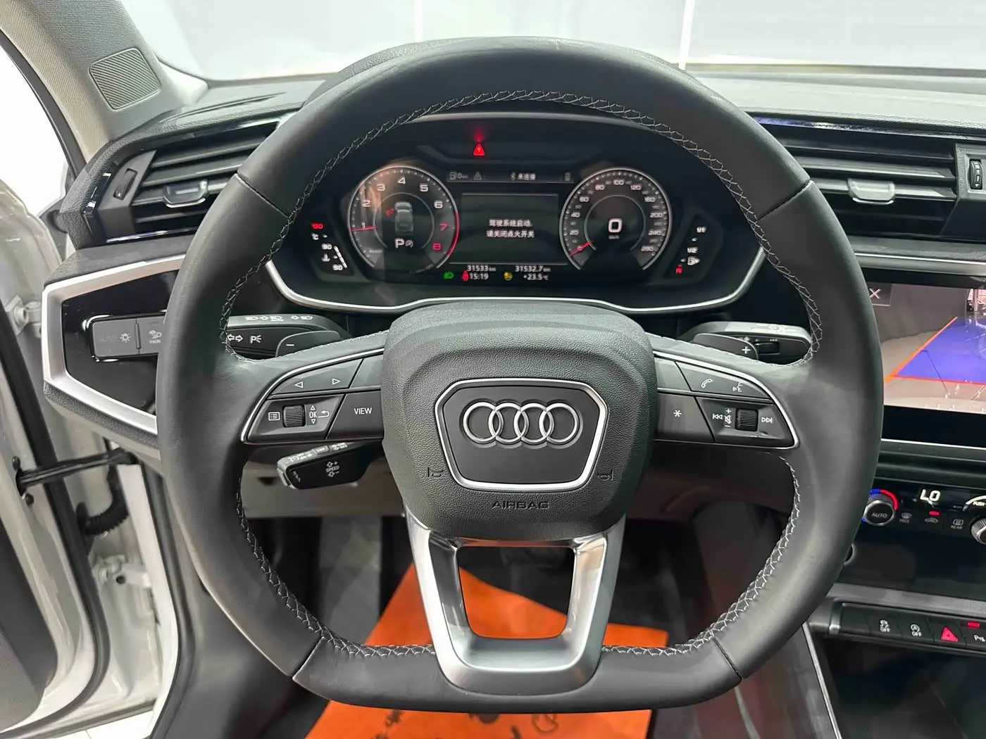 Audi Q3 2022 — Photo 9/20