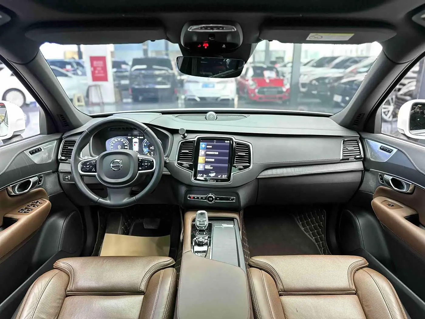 Volvo XC90 2022 — Photo 7/9