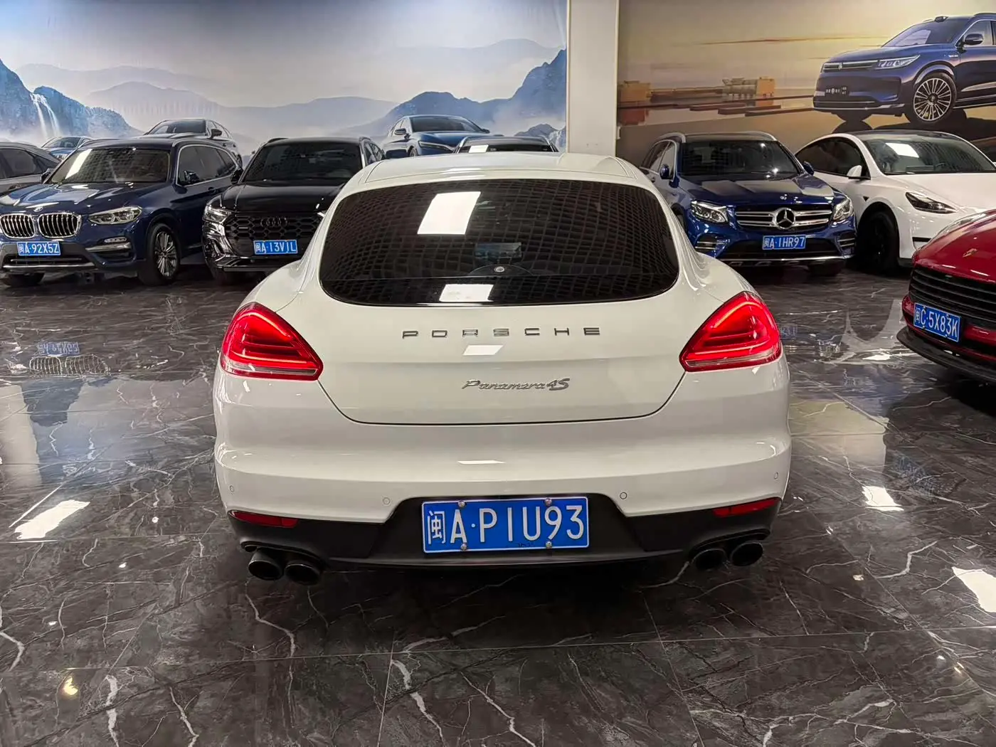 Porsche Panamera 2016 — Фото 6/13