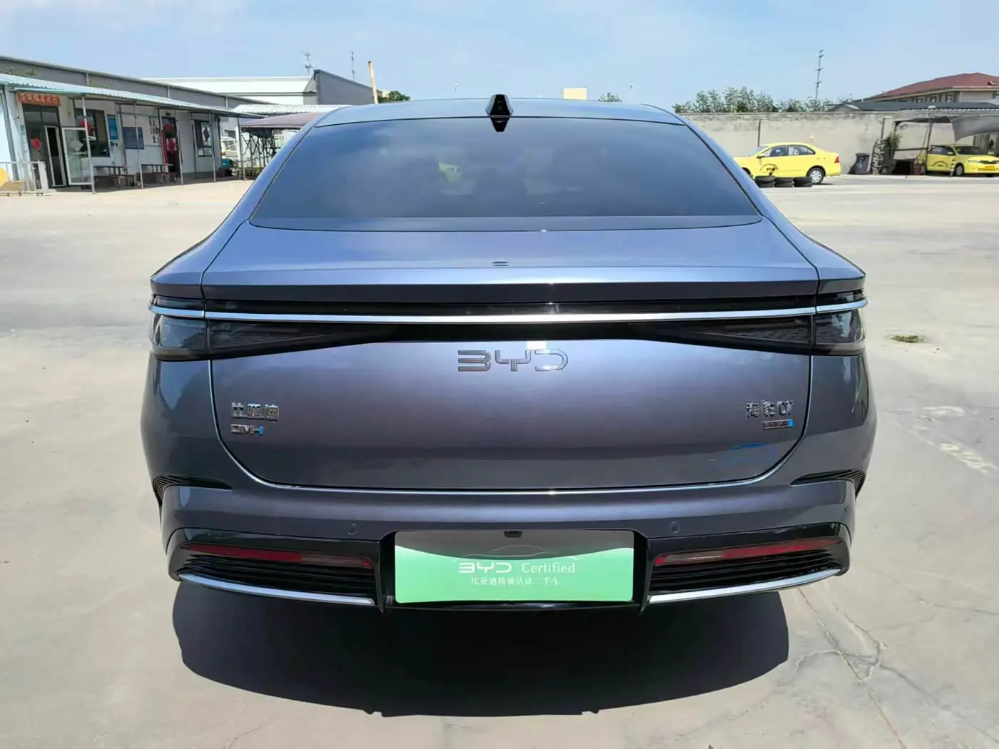 BYD Seal 07 DM-i 2025 — Şəkil 9/9