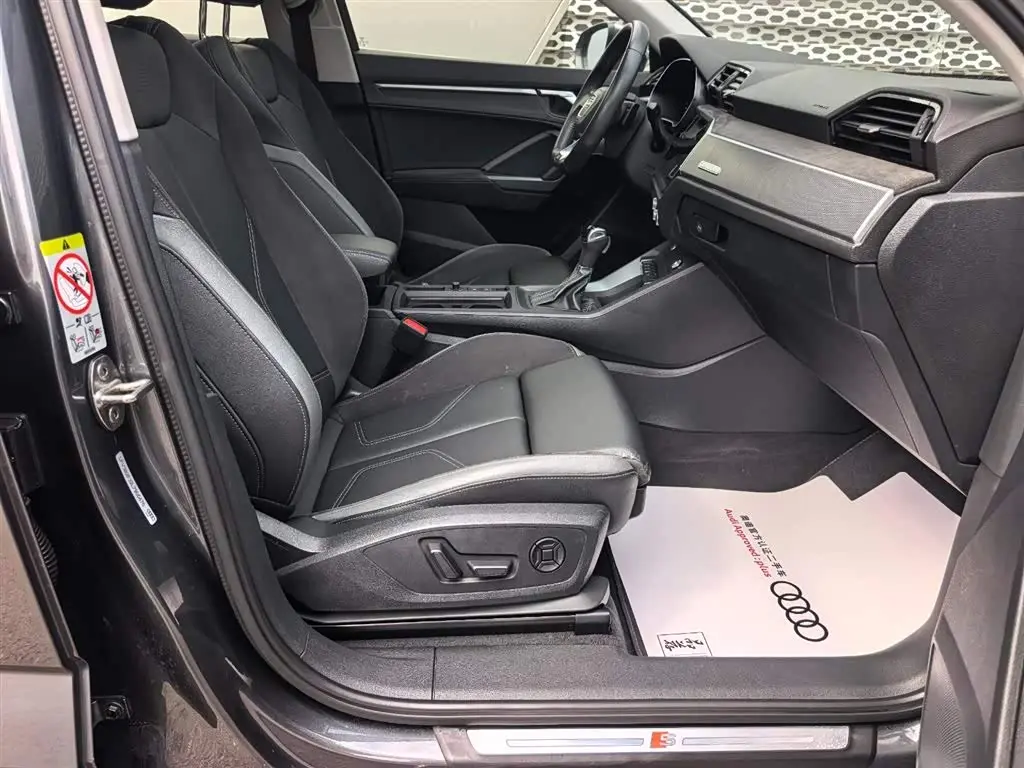 Audi Q3 Sportback 2020 — Фото 13/20