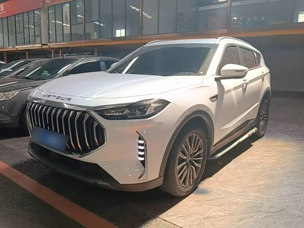 Jetour X70 PLUS 2025 — Photo 1/20