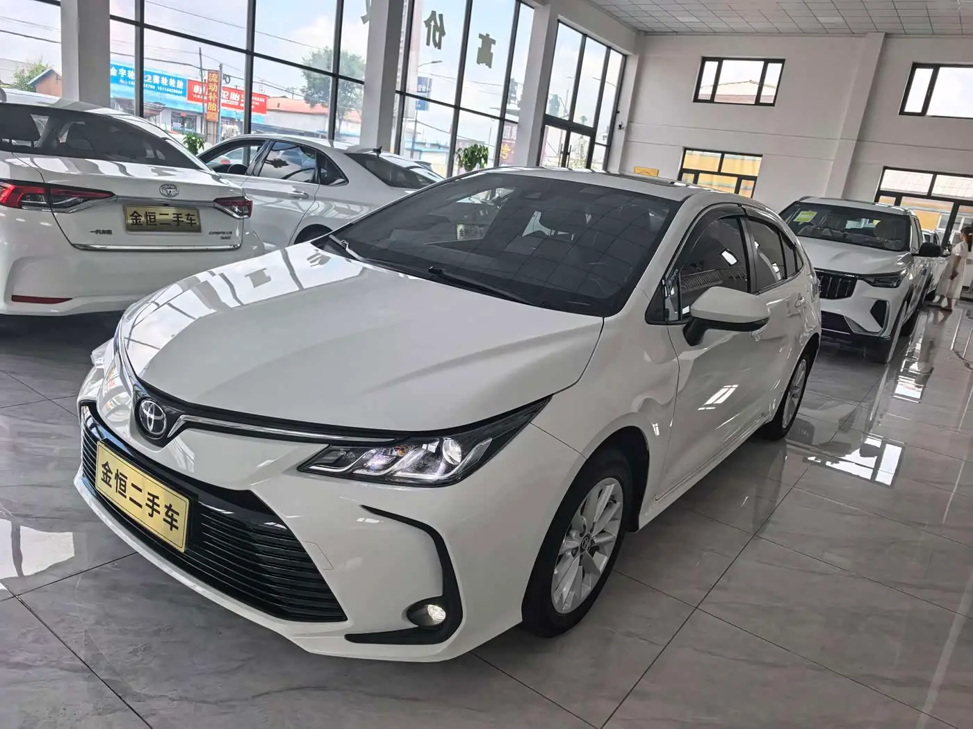 Toyota Corolla 2023 — Фото 1/10