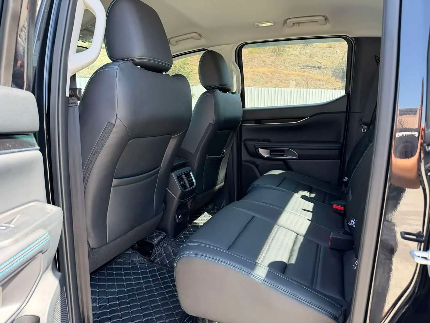 Ford Ranger 2024 — Photo 6/9