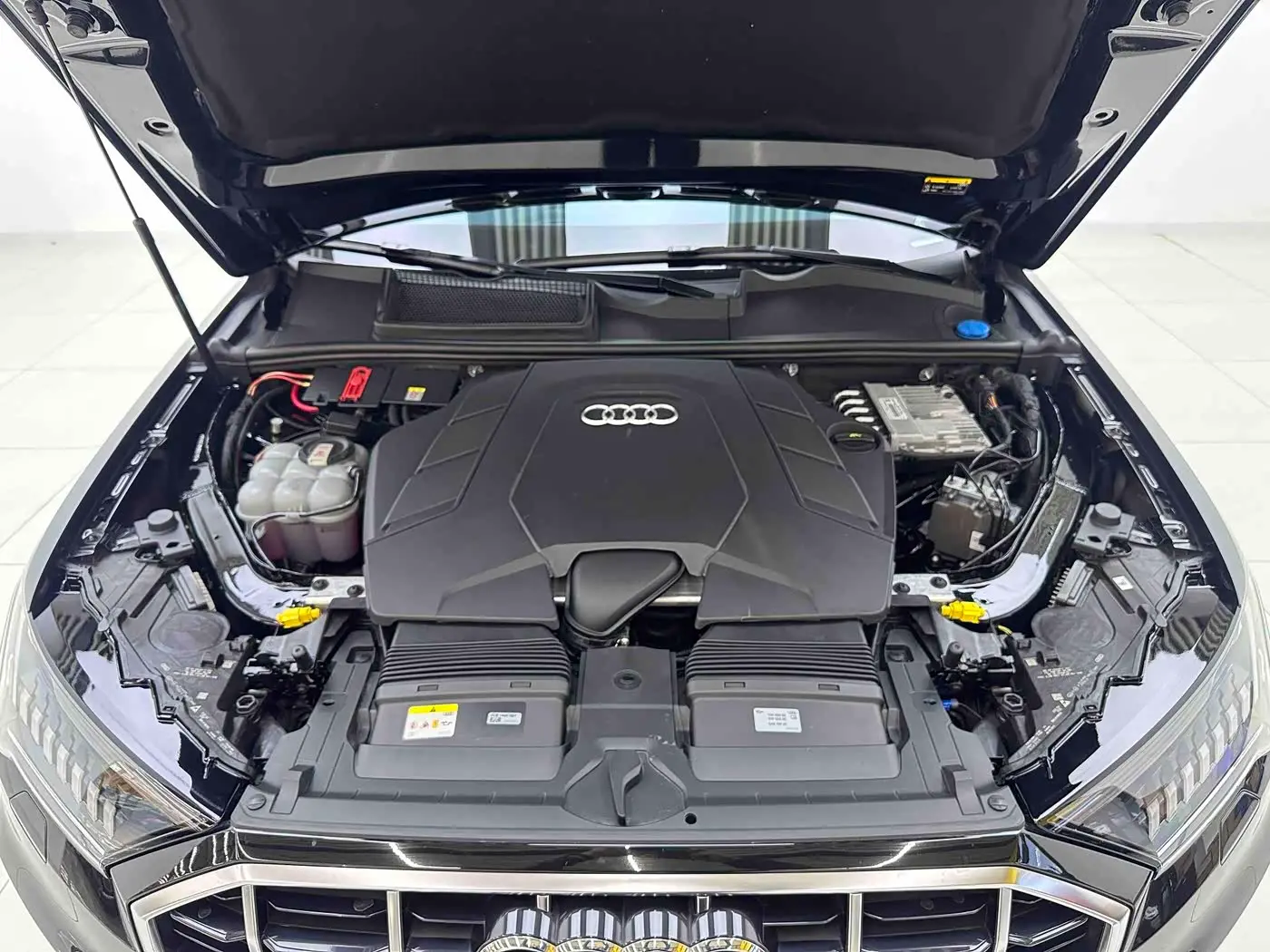 Audi Q7 2022 — Фото 8/13