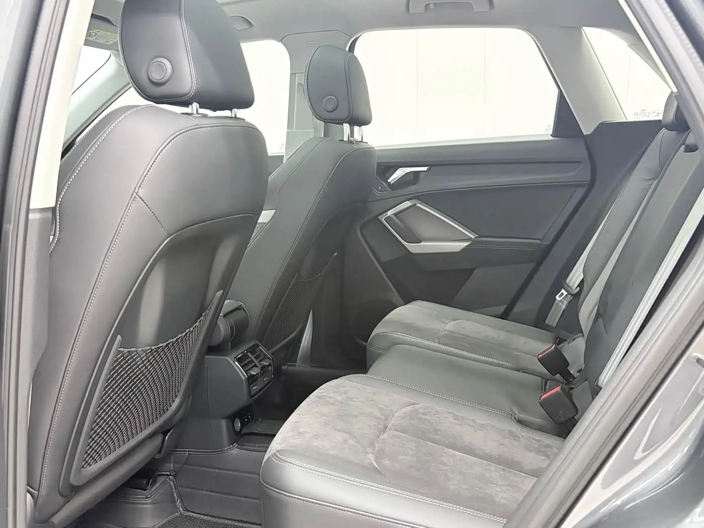 Audi Q3 2022 — Photo 16/20