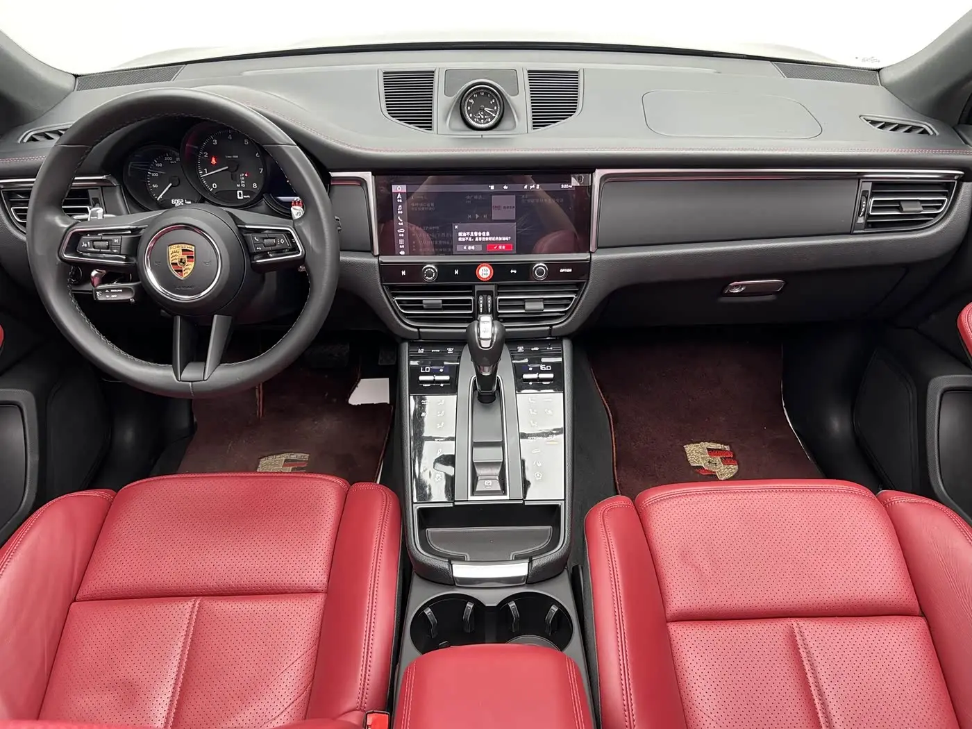 Porsche Macan 2023 — Фото 13/20