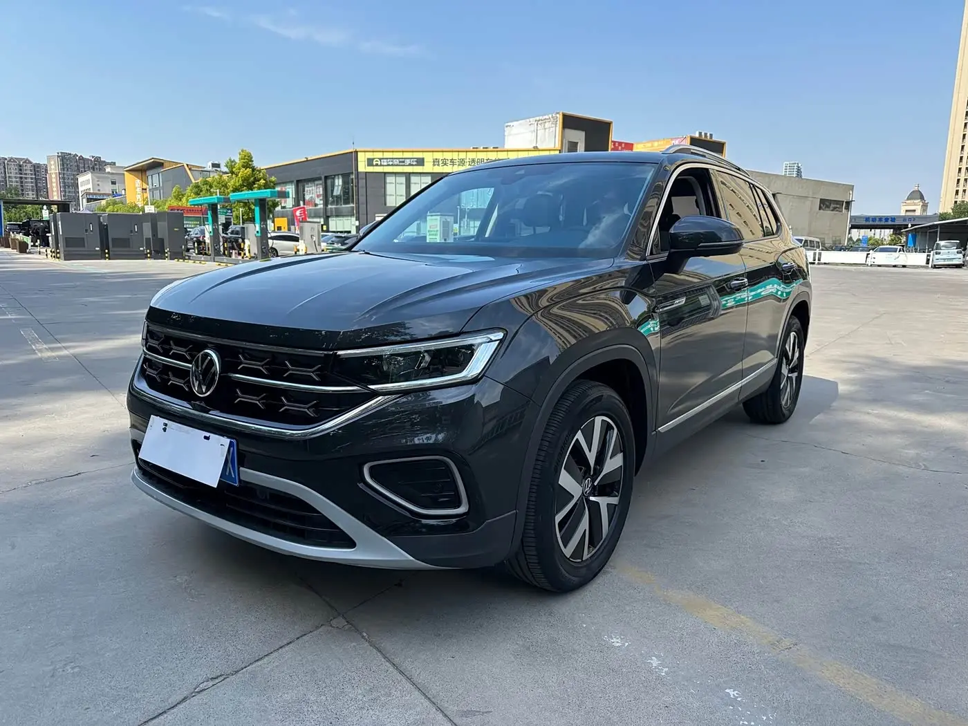 Volkswagen Tayron 2023 — Şəkil 1/20