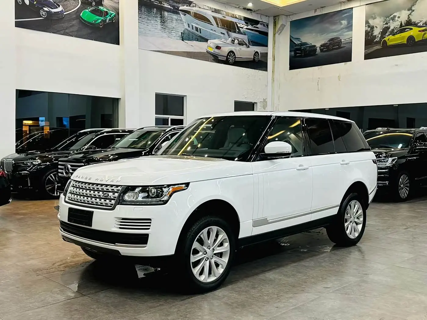 Land Rover Range Rover 2018 — ფოტო 1/9