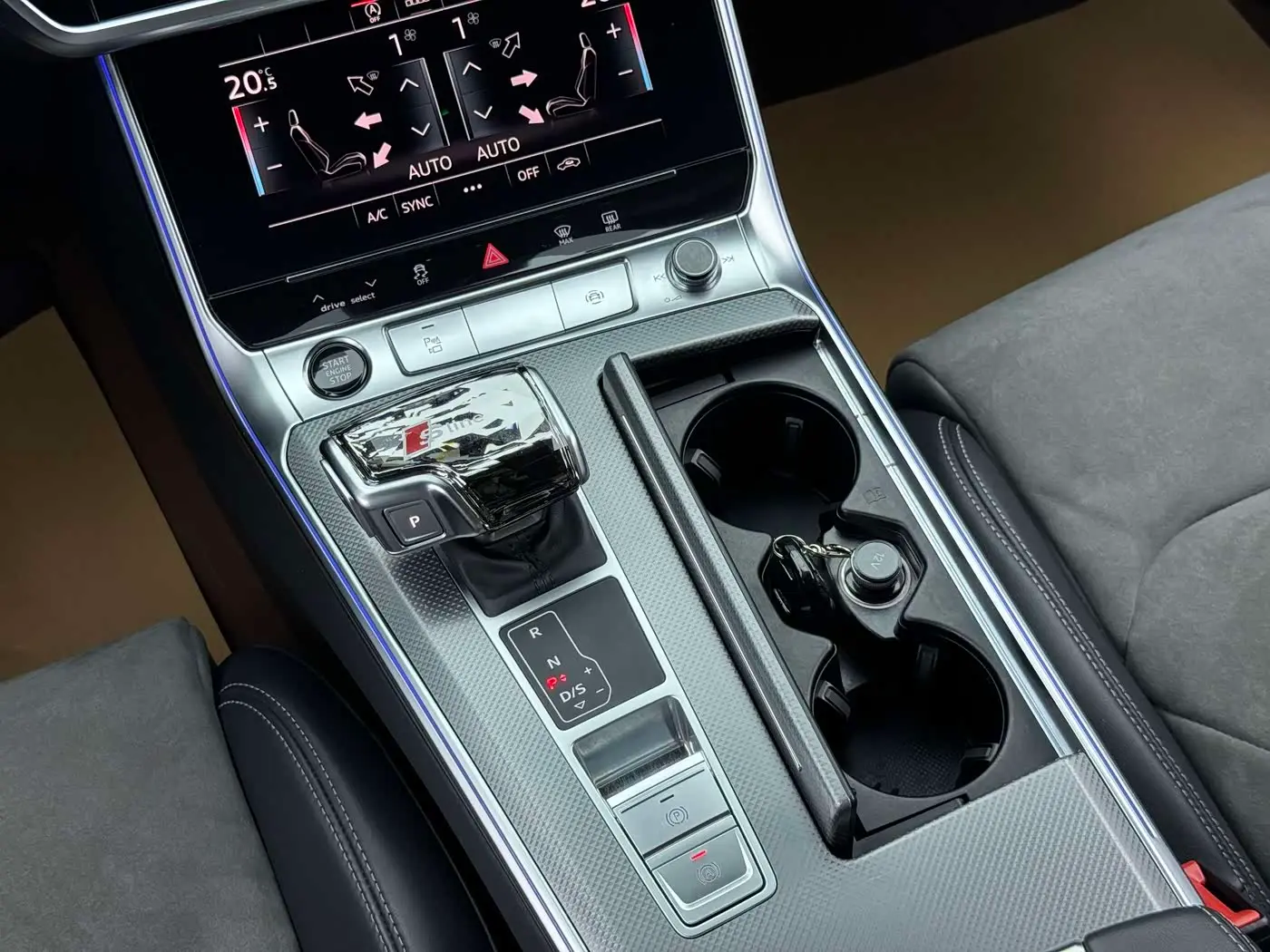 Audi A6L 2025 — Фото 9/14