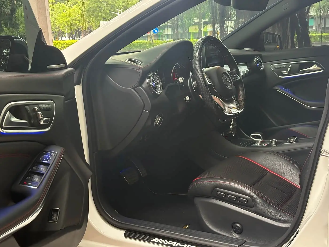 Mercedes-Benz GLA AMG 2018 — Photo 6/9