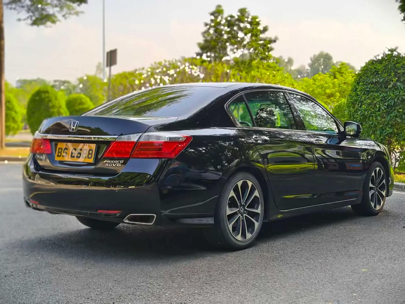 Honda Accord 2016 — Фото 12/20
