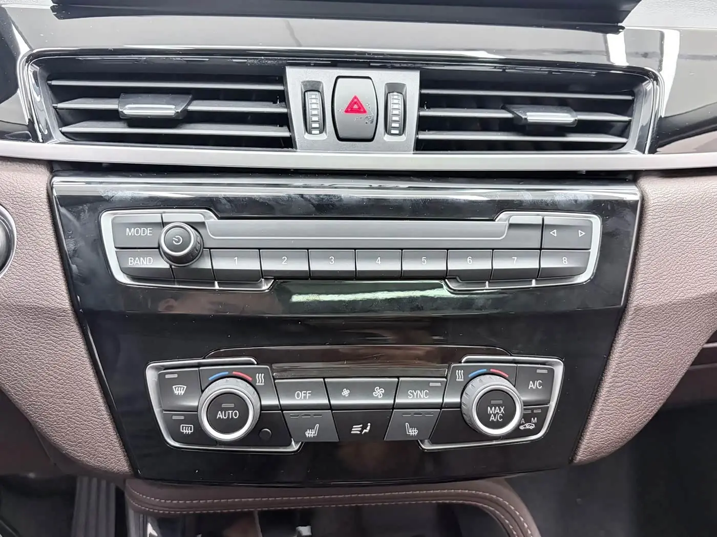 BMW X1 2022 — Photo 13/20