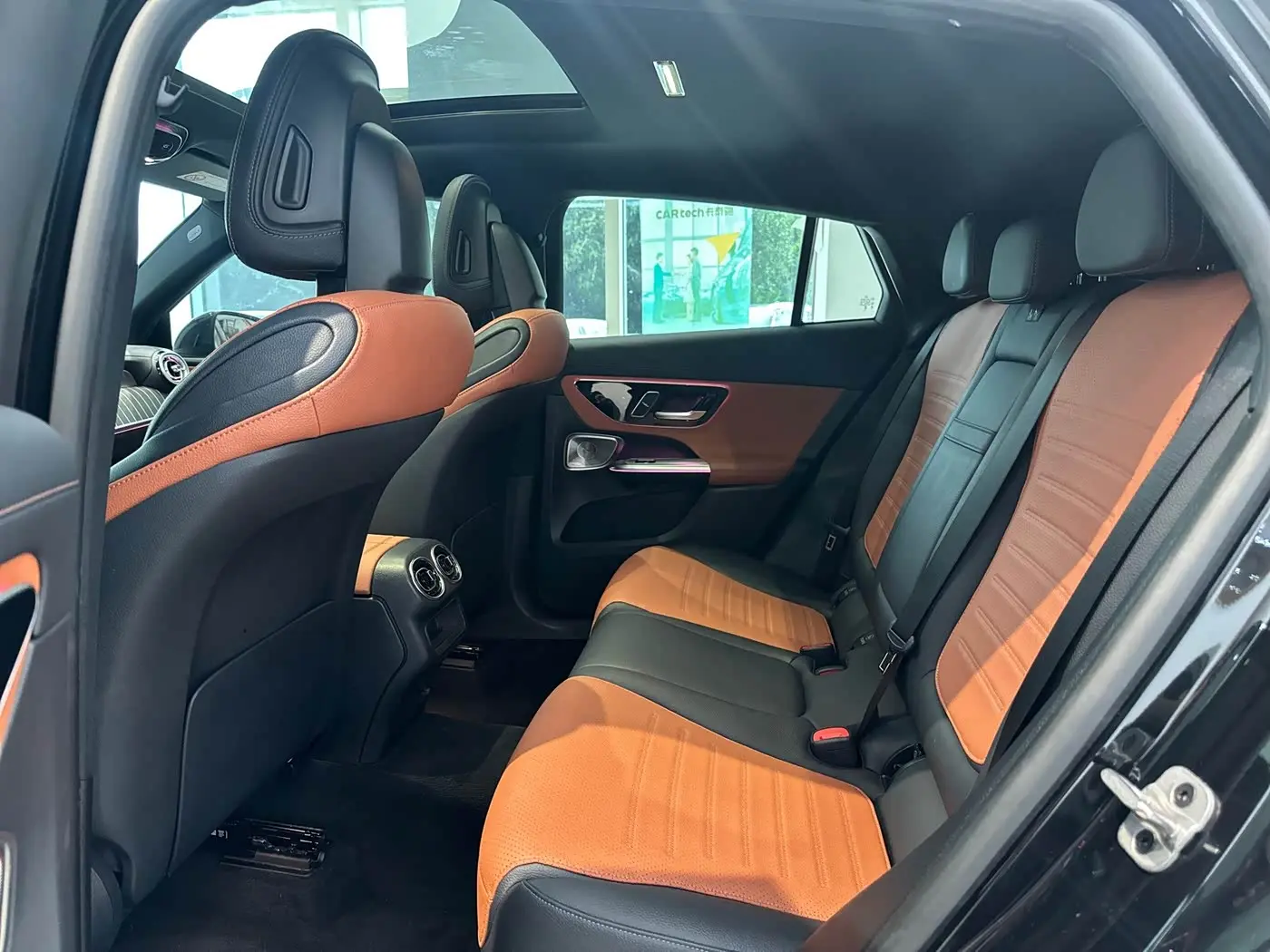 Mercedes-Benz GLC Coupe 2024 — Photo 10/20