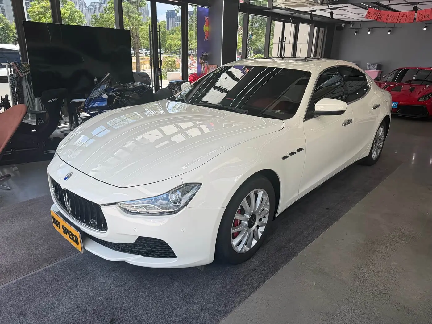 Maserati Ghibli 2017 — Şəkil 1/19