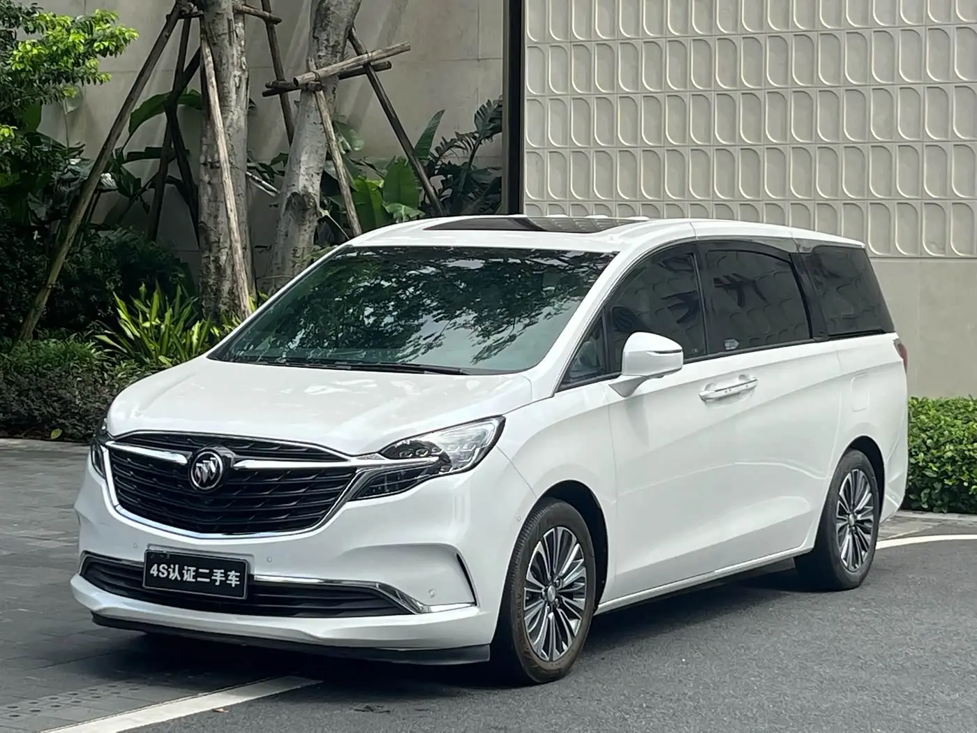 Buick GL8 2022 — Şəkil 1/20