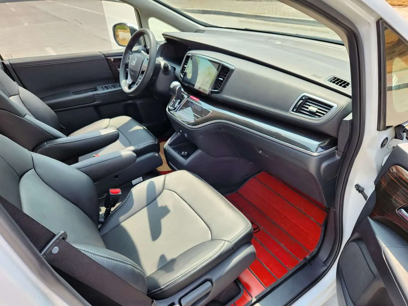 Honda Odyssey 2020 — Şəkil 12/17