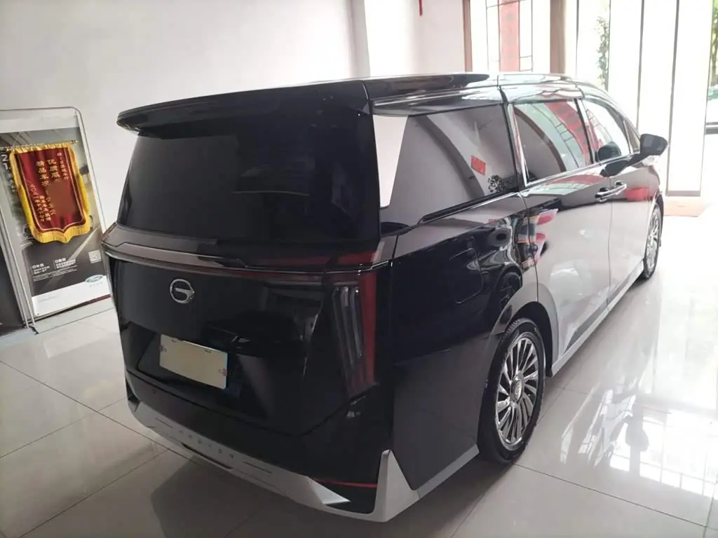 GAC Trumpchi Trumpchi M8 2023 — Photo 5/20