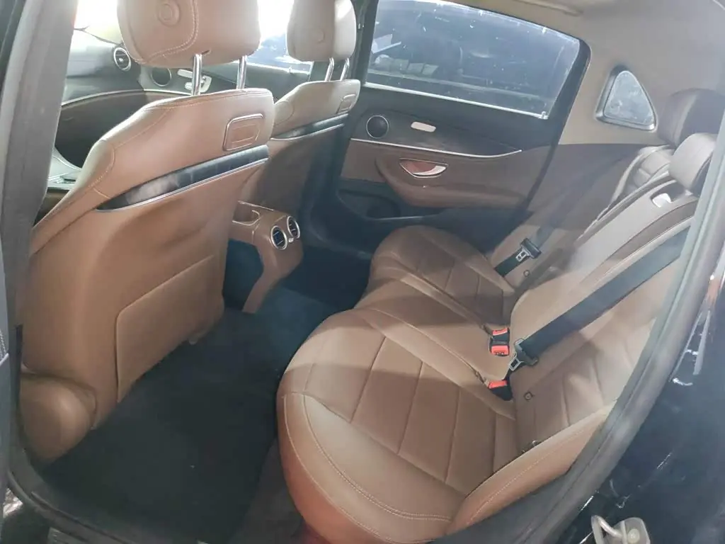 Mercedes-Benz E-Class 2020 — Photo 8/11