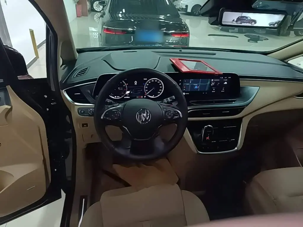 Buick GL8 2021 — Photo 11/20