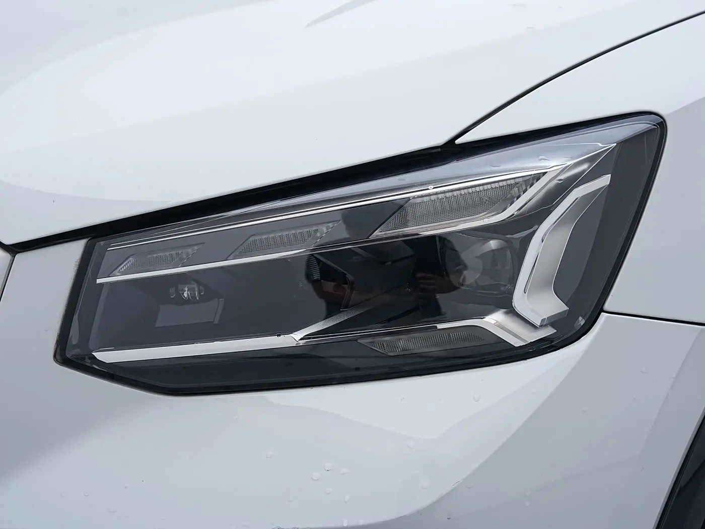 Audi Q2L 2023 — Фото 13/20