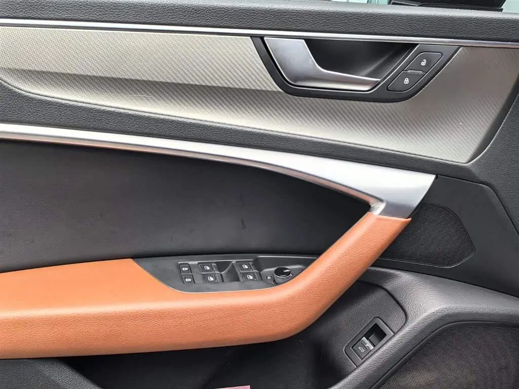 Audi A6L 2020 — Photo 17/20