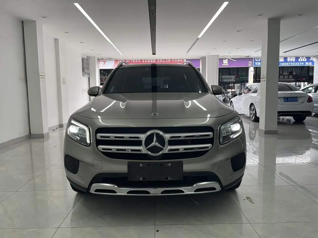Mercedes-Benz GLB 2023 — Фото 2/9