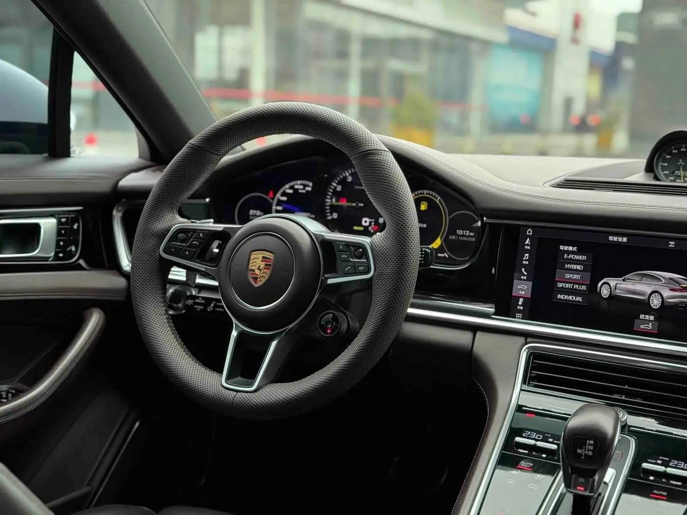 Porsche Panamera New Energy 2019 — Photo 12/19