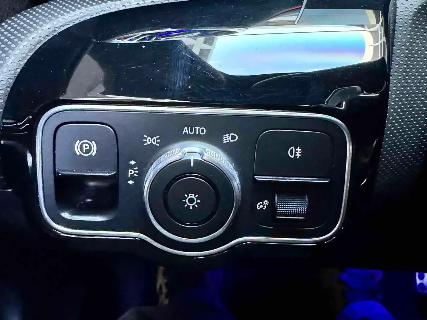 Mercedes-Benz CLA 2020 — Фото 5/18