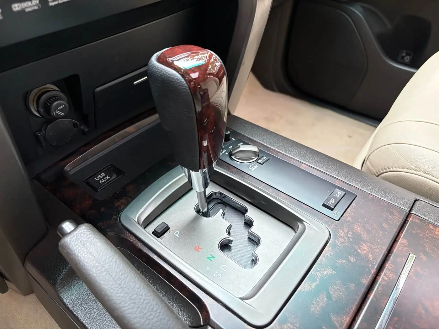 Toyota Land Cruiser 2010 — Фото 15/20