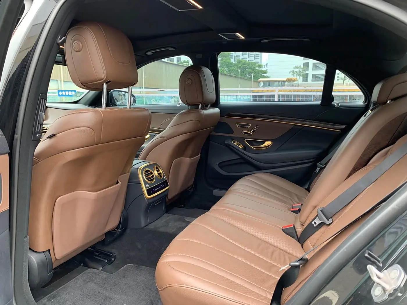 Mercedes-Benz S-Class 2018 — Photo 8/13