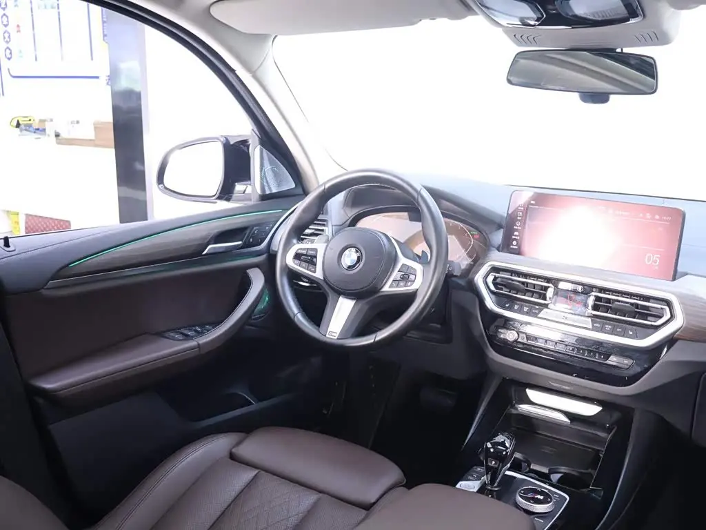 BMW X3 2022 — Photo 14/20