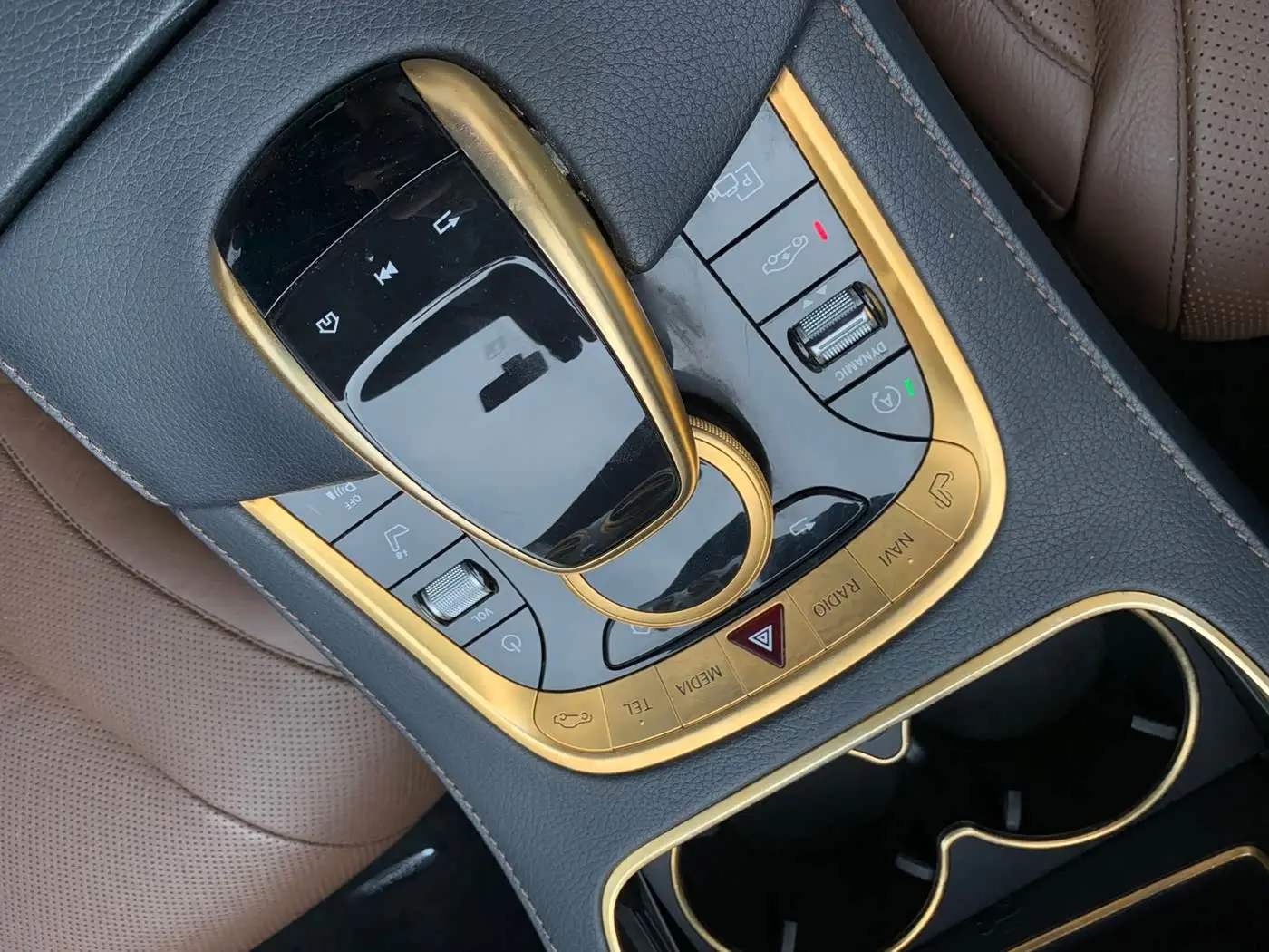 Mercedes-Benz S-Class 2018 — Photo 12/13