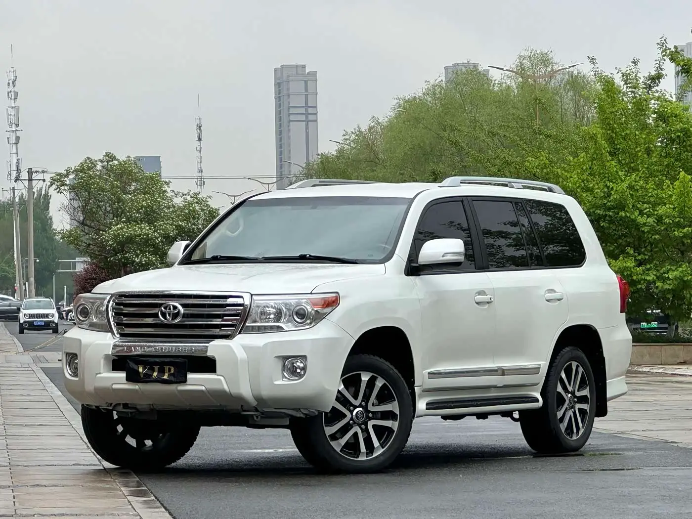 Toyota Land Cruiser 2016 — Фото 1/20