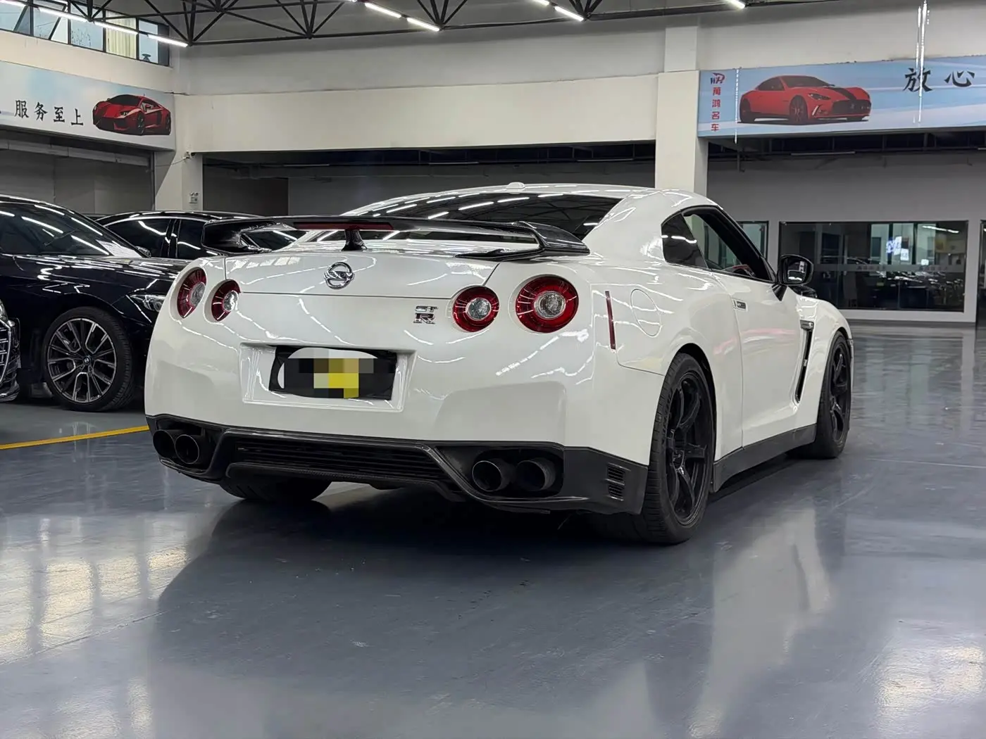 Nissan GT-R 2014 — Фото 11/13
