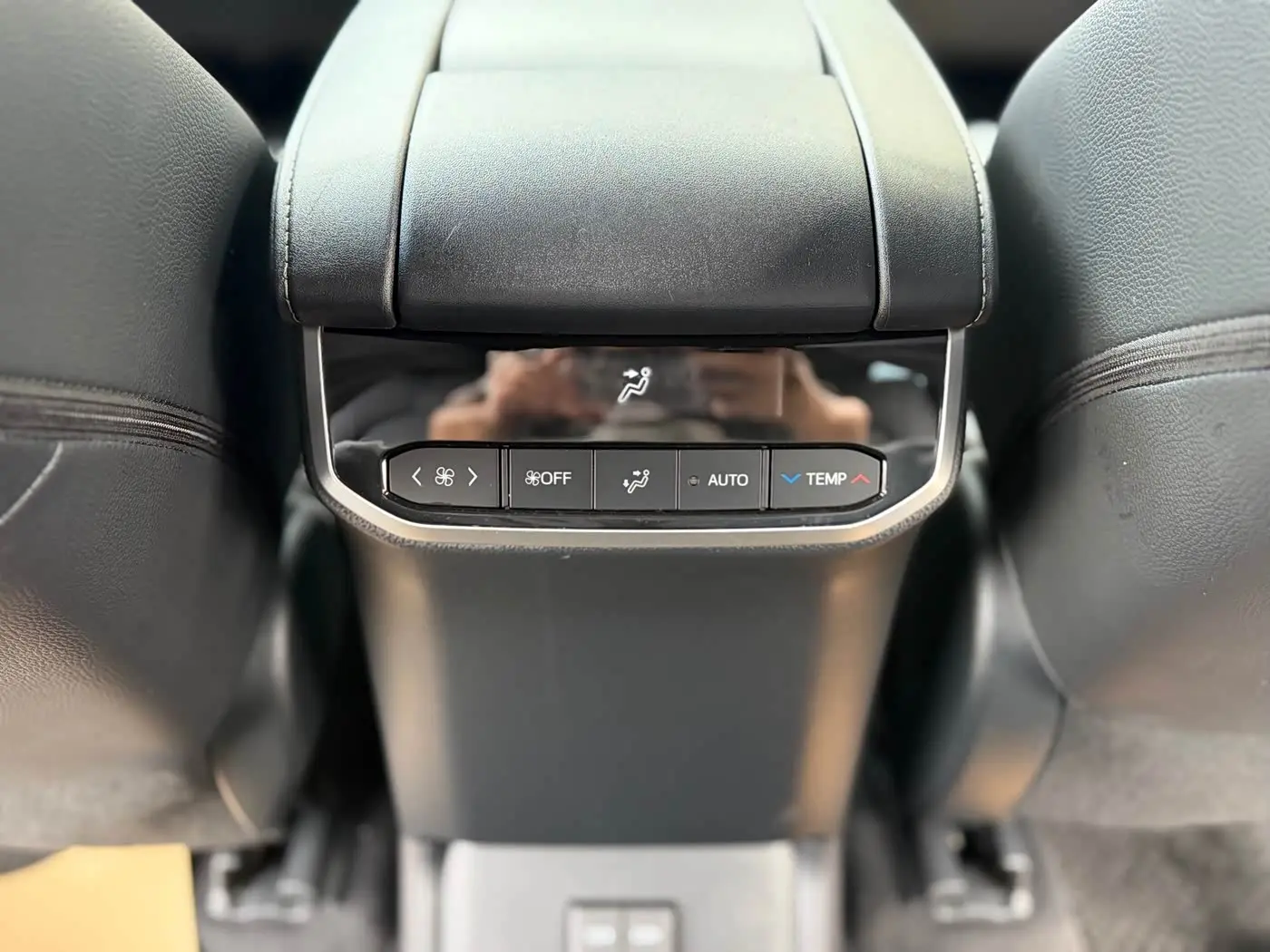 Toyota Crown Kluger 2022 — Şəkil 12/18