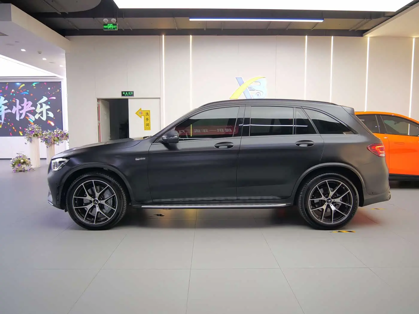 Mercedes-Benz GLC AMG 2021 — Фото 4/18