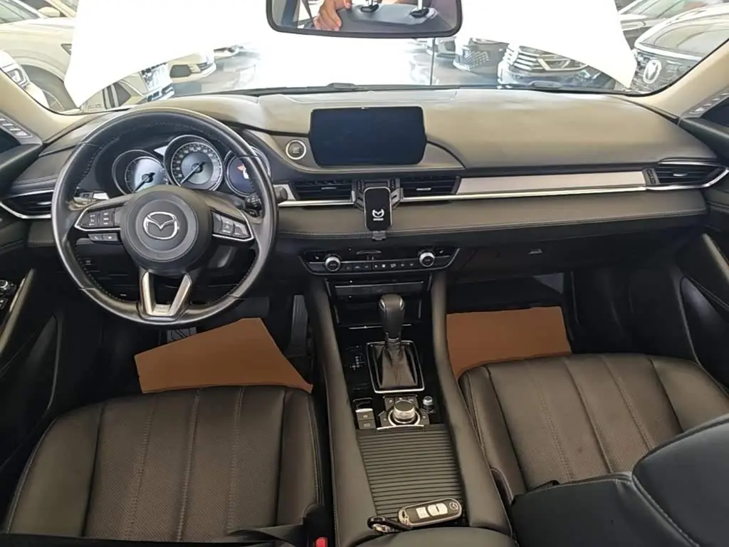 Mazda Atenza 2021 — Photo 10/20