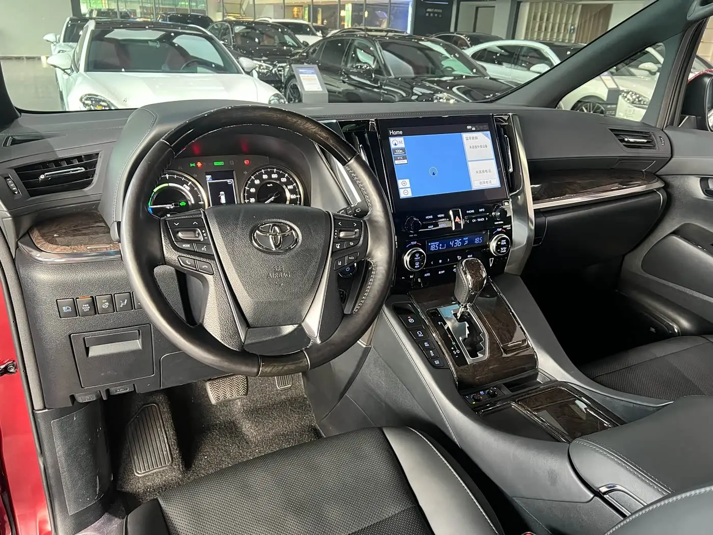 Toyota Alphard 2020 — Фото 11/19