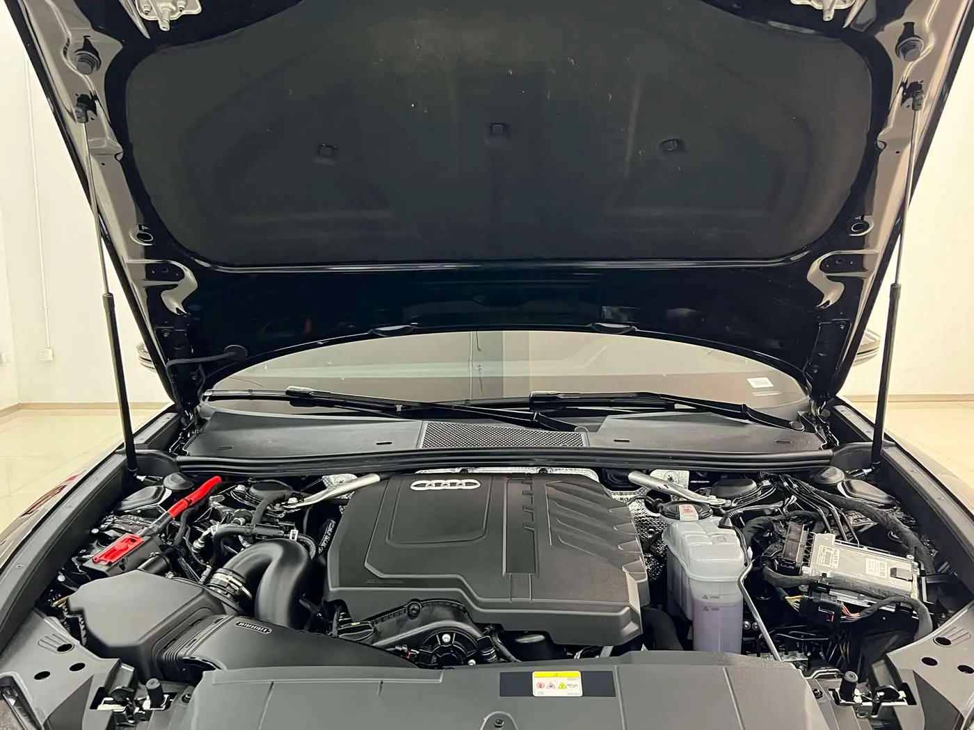 Audi A6L 2025 — Şəkil 16/18