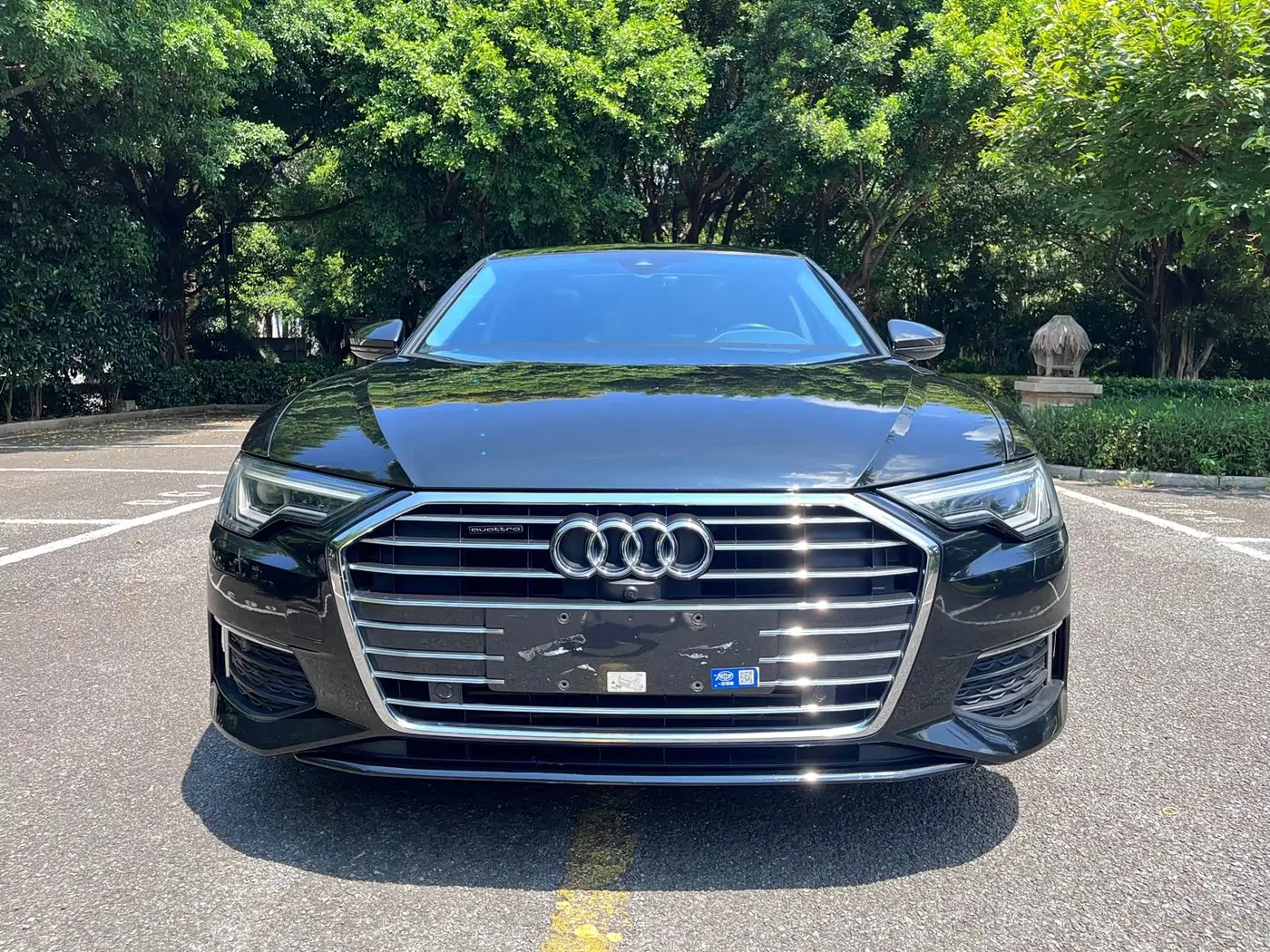 Audi A6L 2022 — Photo 2/16