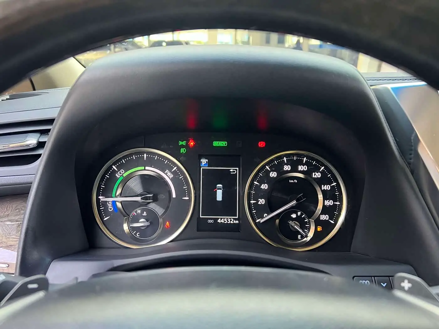 Toyota Alphard 2022 — Photo 15/20