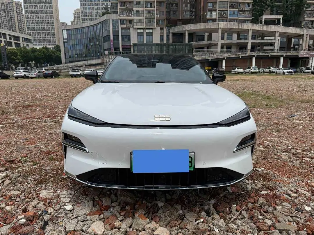 Geely Galaxy Galaxy Xingyao 8 2025 — Şəkil 2/11