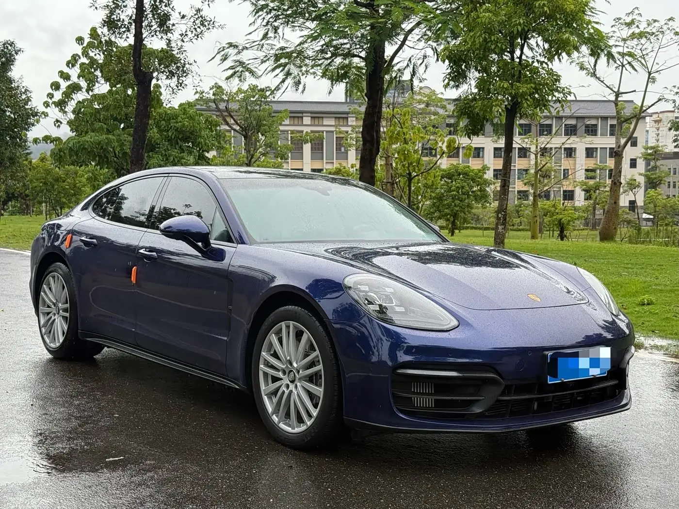 Porsche Panamera 2021 — ფოტო 3/9