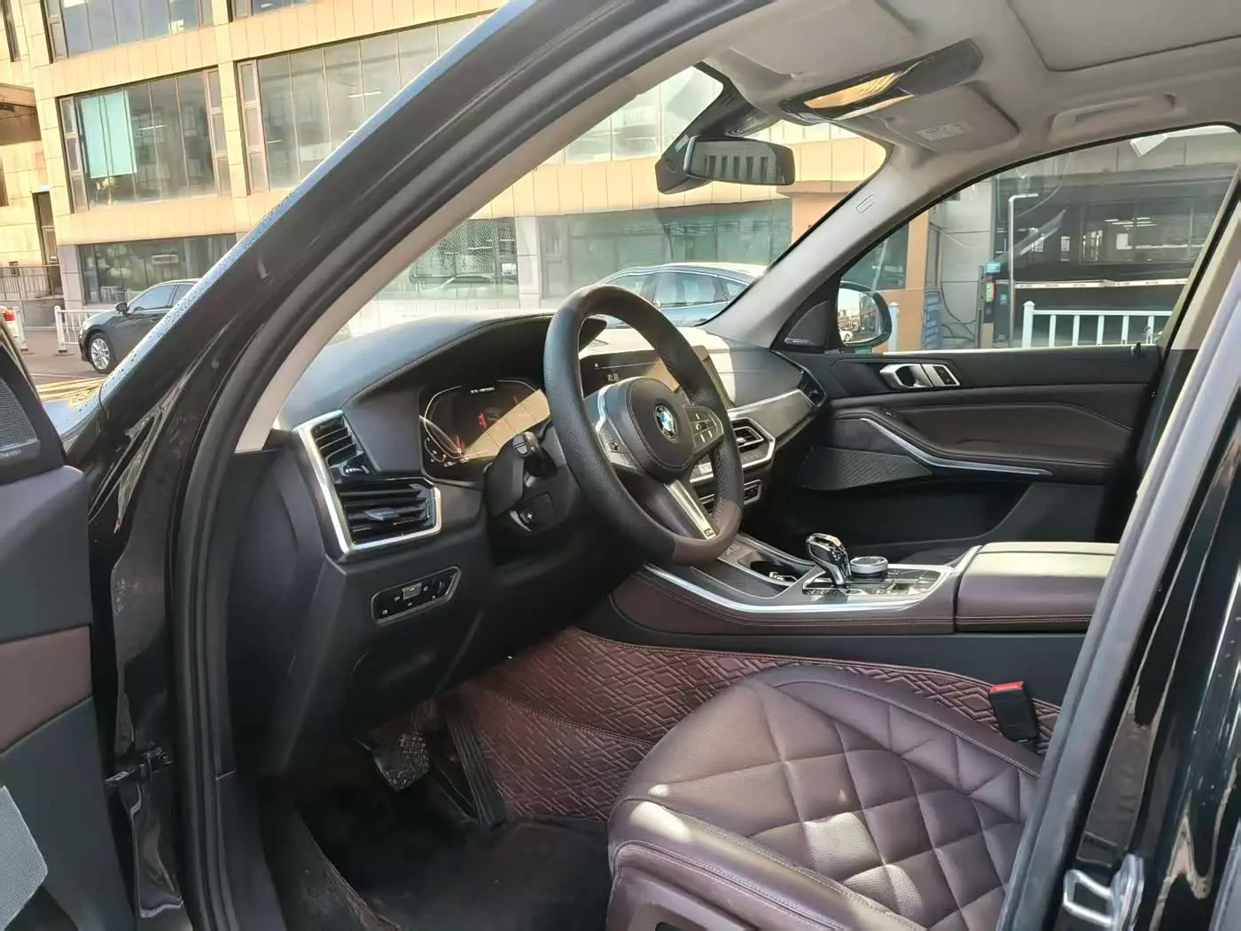 BMW X5 2023 — Photo 7/10