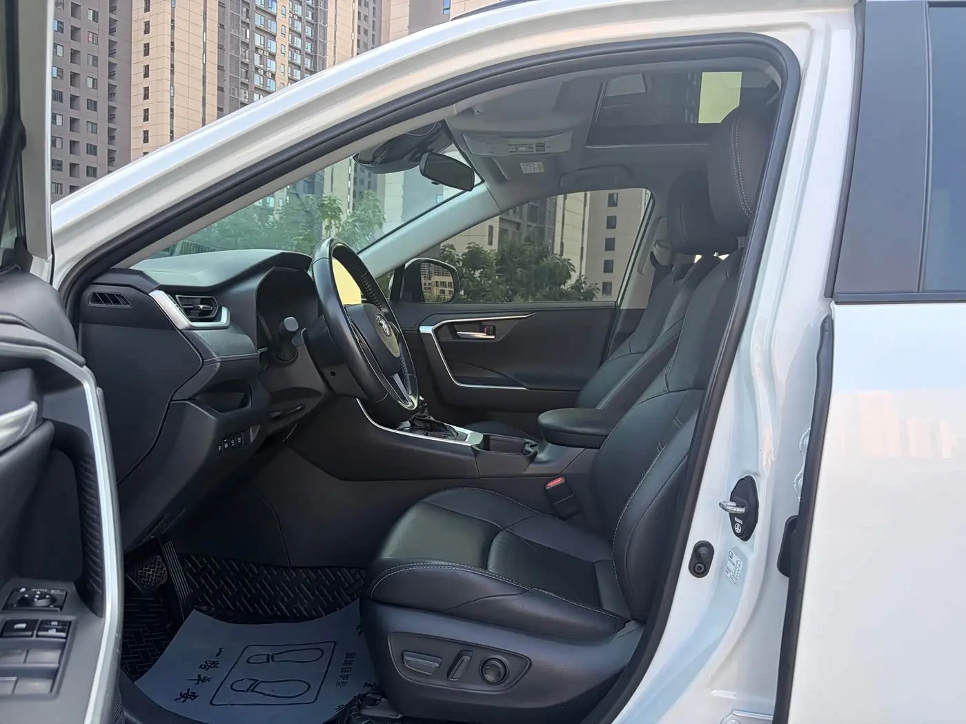 Toyota Wildlander 2024 — Şəkil 8/20