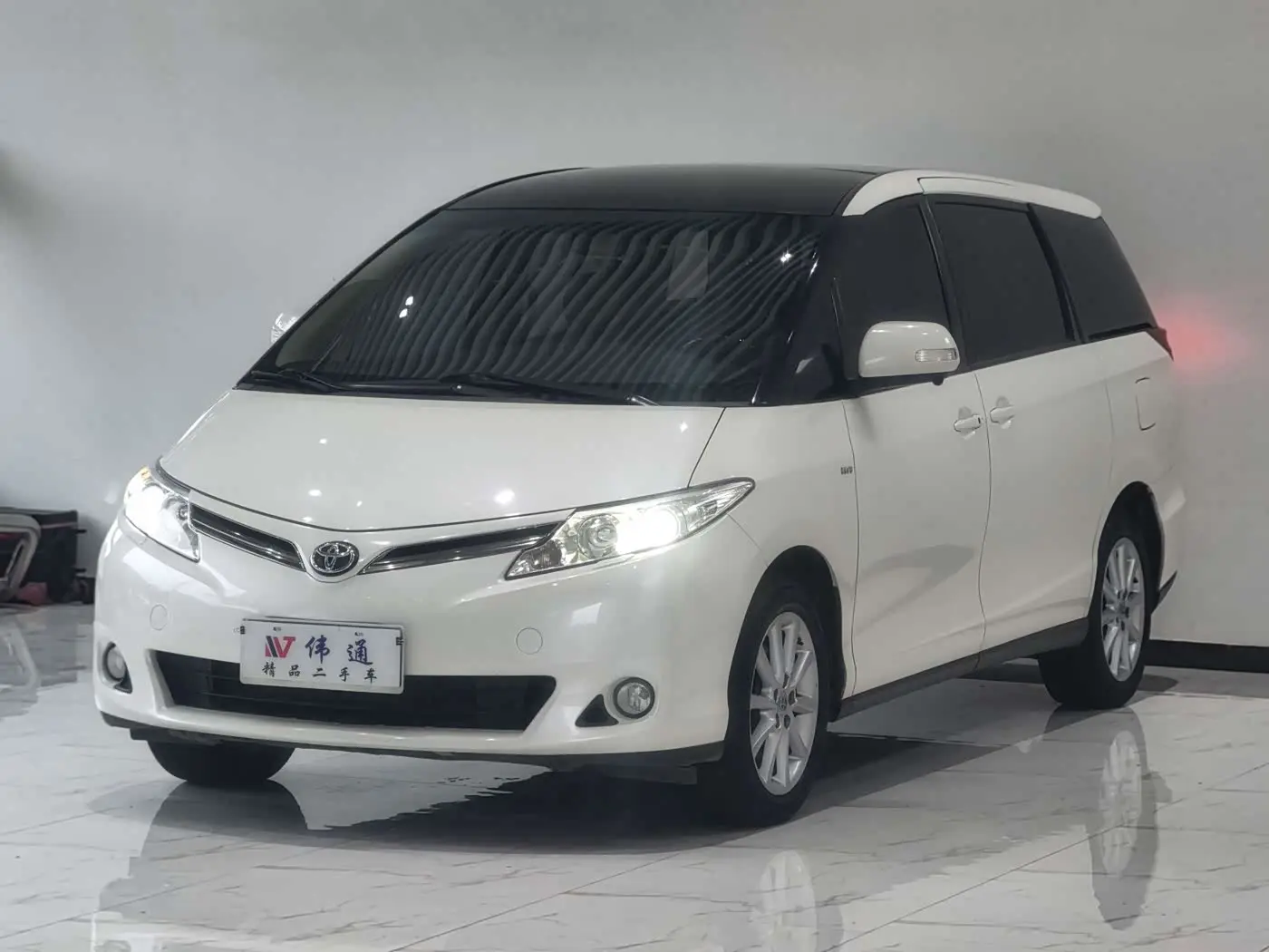 Toyota Previa 2020 — ფოტო 1/18