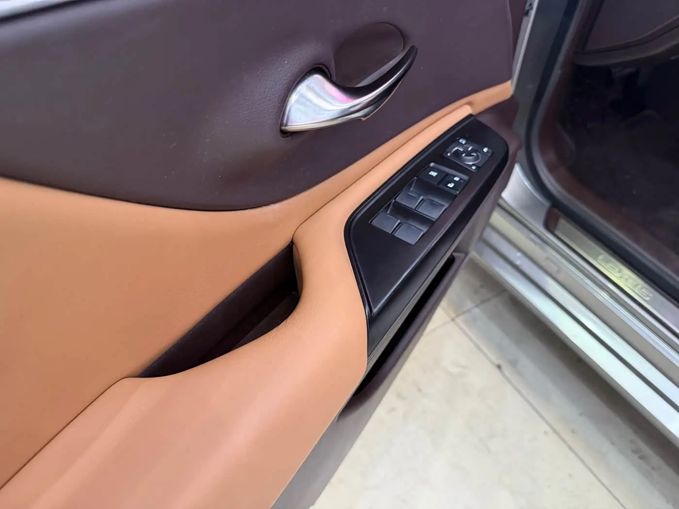 Lexus ES 2020 — Şəkil 15/20